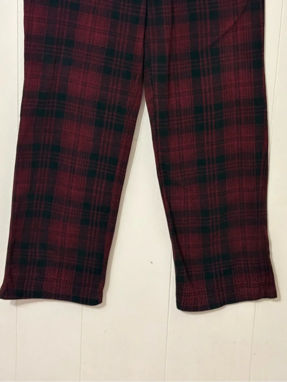 SKIMS Fleece Sleep Pajama Pants Wine Plaid Size M Unisex Lounge